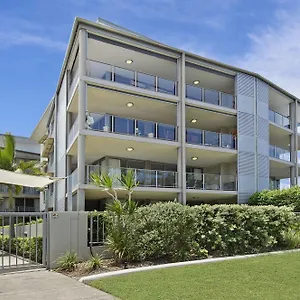 4* Aparthotel On The Bay